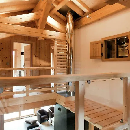 Spacious Chalet In With Sauna 샬레 샤모니
