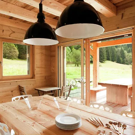샬레 Spacious Chalet In With Sauna