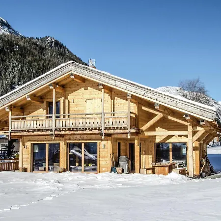 샬레 Spacious Chalet In With Sauna