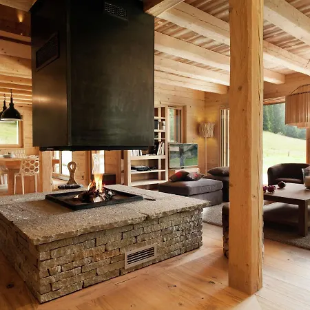 Spacious Chalet In With Sauna 샬레 샤모니
