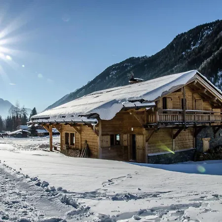샬레 Spacious Chalet In With Sauna